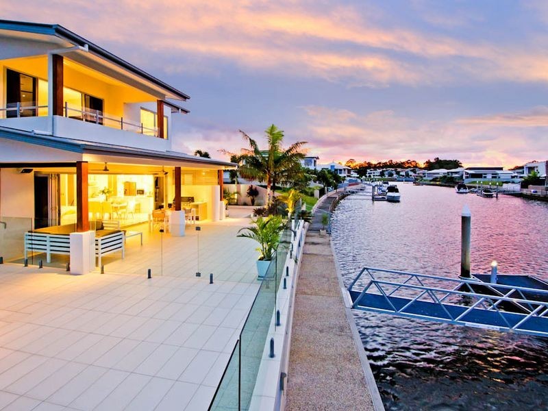 23 Middle Quay Drive, Biggera Waters QLD 4216