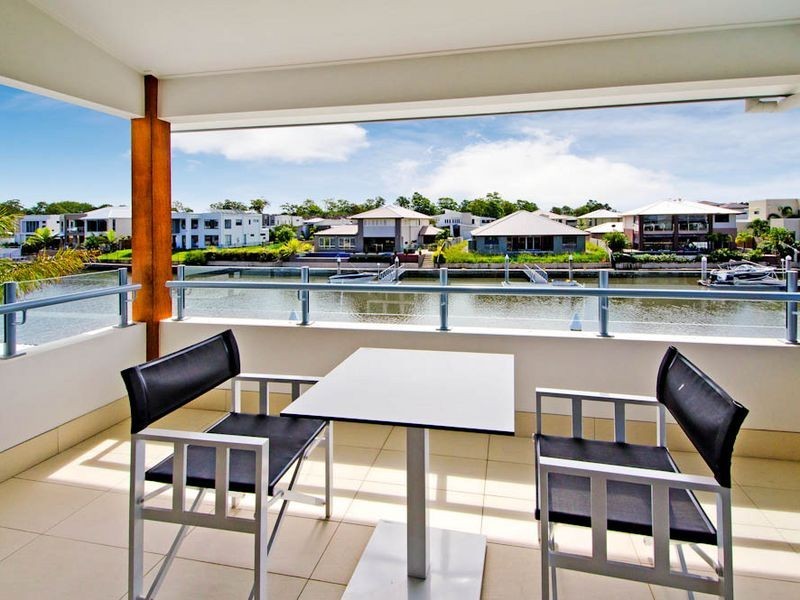 23 Middle Quay Drive, Biggera Waters QLD 4216