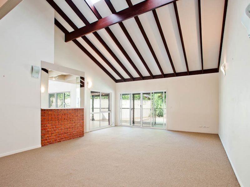 2A BLUEGUM AVENUE, Hollywell QLD 4216