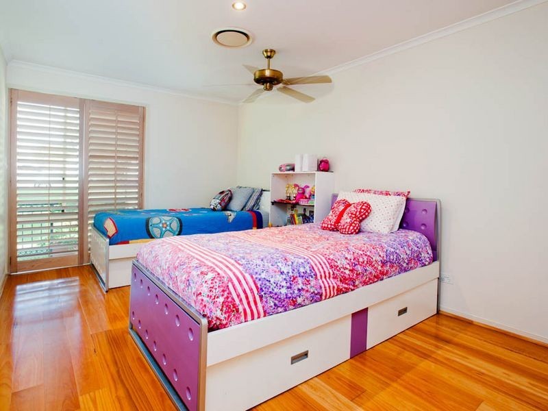 18 FITZALAN CIRCUIT, Arundel QLD 4214
