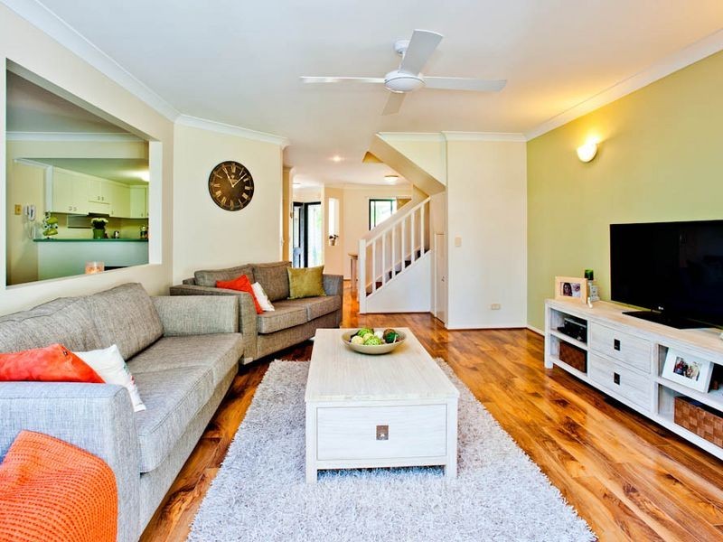 121/19 SANTA BARBARA ROAD, Hope Island QLD 4212