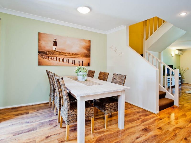 121/19 SANTA BARBARA ROAD, Hope Island QLD 4212