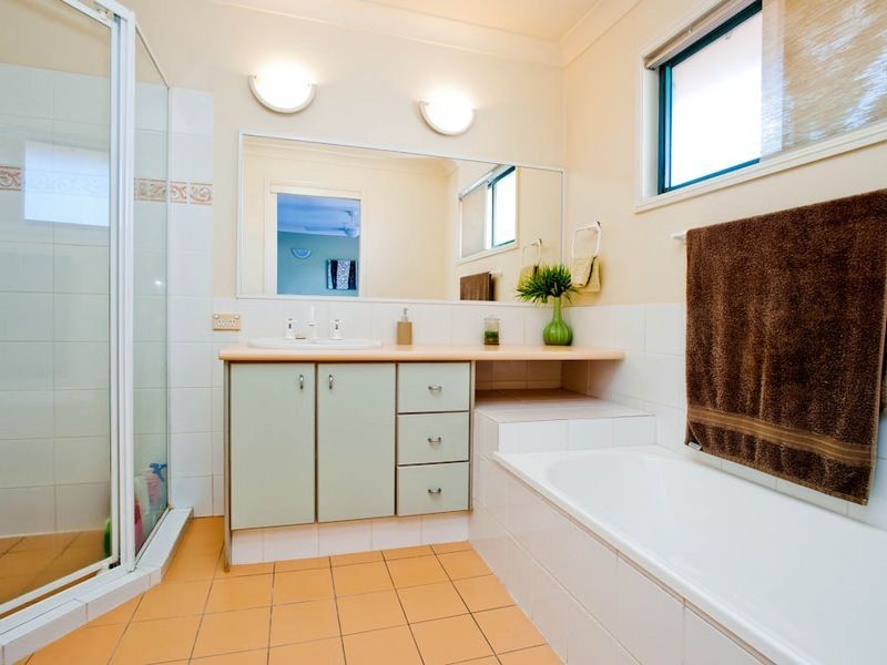 121/19 SANTA BARBARA ROAD, Hope Island QLD 4212