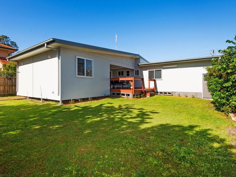 17 Gordon Street, Labrador QLD 4215