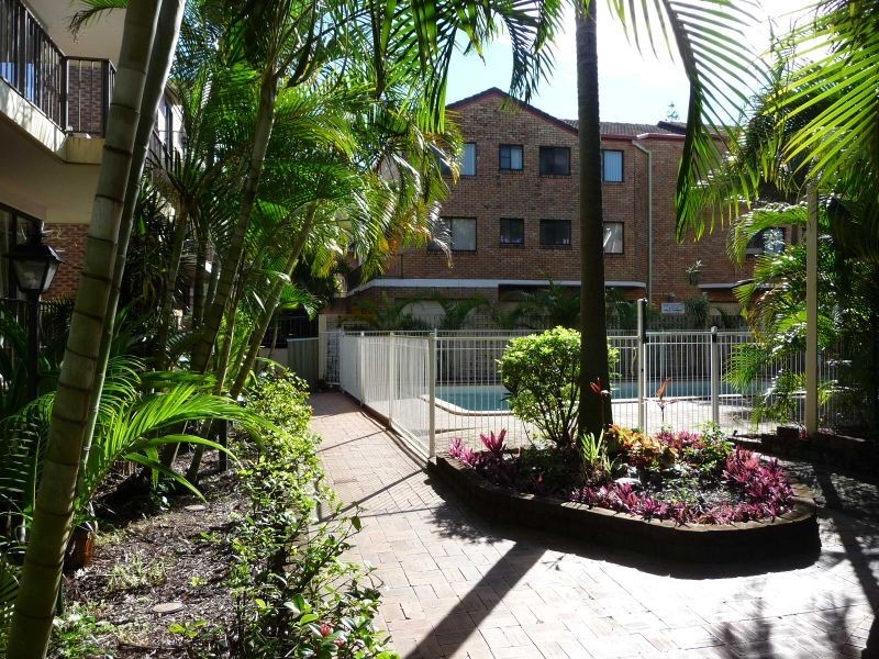 24/490 Marine Parade, Biggera Waters QLD 4216