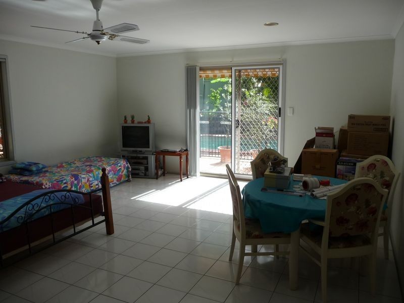 13 CHIFFLEY PLACE, Arundel QLD 4214