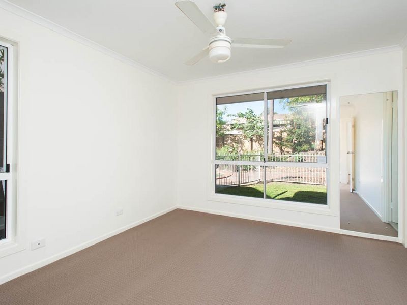 12 MONROE COURT, Oxenford QLD 4210