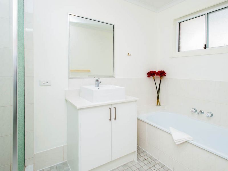 12 MONROE COURT, Oxenford QLD 4210