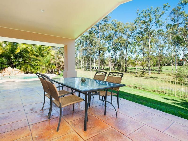 104 ARUN DRIVE, Arundel QLD 4214