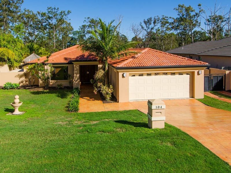 104 ARUN DRIVE, Arundel QLD 4214