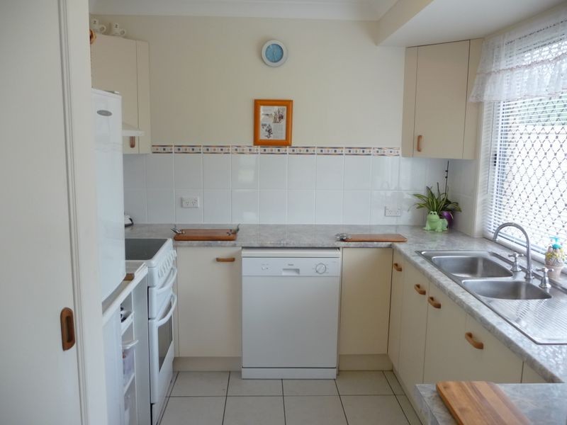 13 FLOYD COURT, Parkwood QLD 4214