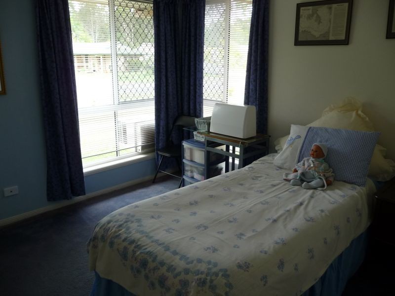 13 FLOYD COURT, Parkwood QLD 4214