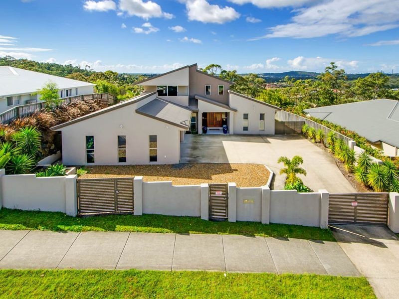 11 SALVADO DRIVE, Pacific Pines QLD 4211