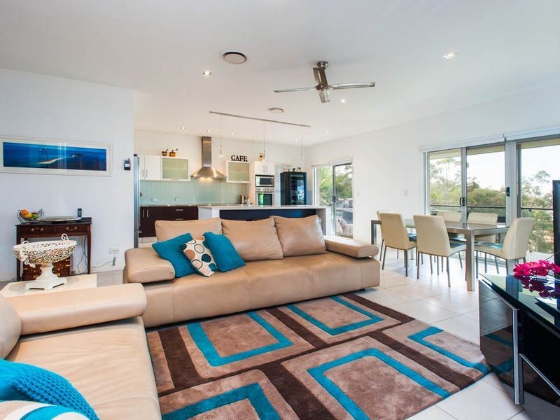 11 SALVADO DRIVE, Pacific Pines QLD 4211