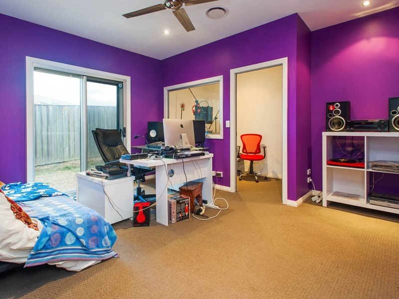 11 SALVADO DRIVE, Pacific Pines QLD 4211