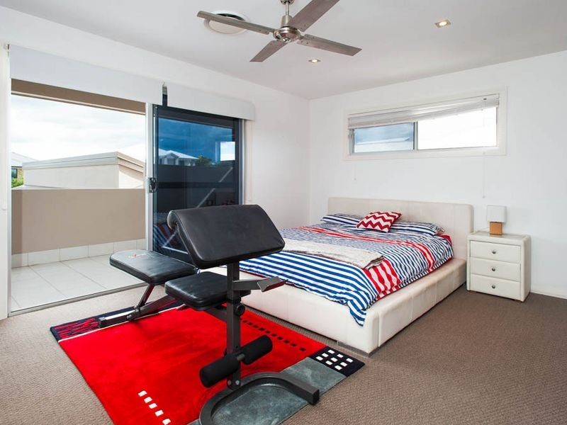 11 SALVADO DRIVE, Pacific Pines QLD 4211