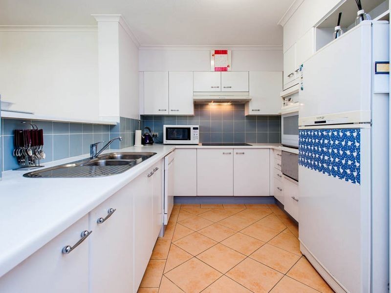 100/1 LEE ROAD, Runaway Bay QLD 4216