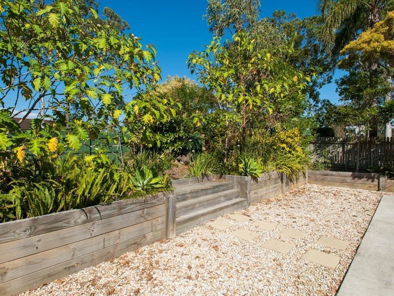 2/482 Pine Ridge Rd, Coombabah QLD 4216