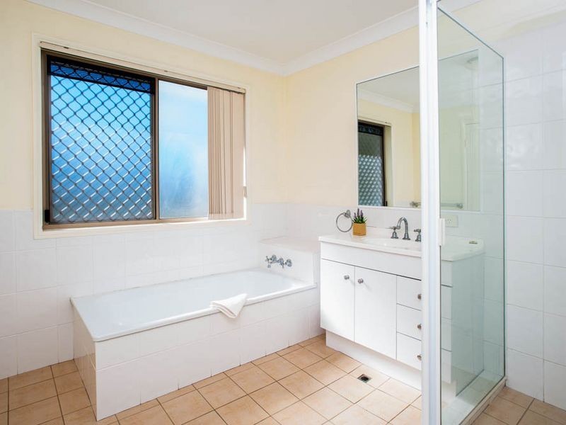 161/641 Pine Ridge Rd, Biggera Waters QLD 4216