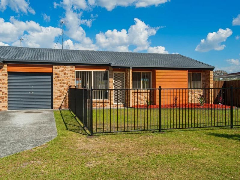 2/26 Crystal Reef Drive, Coombabah QLD 4216