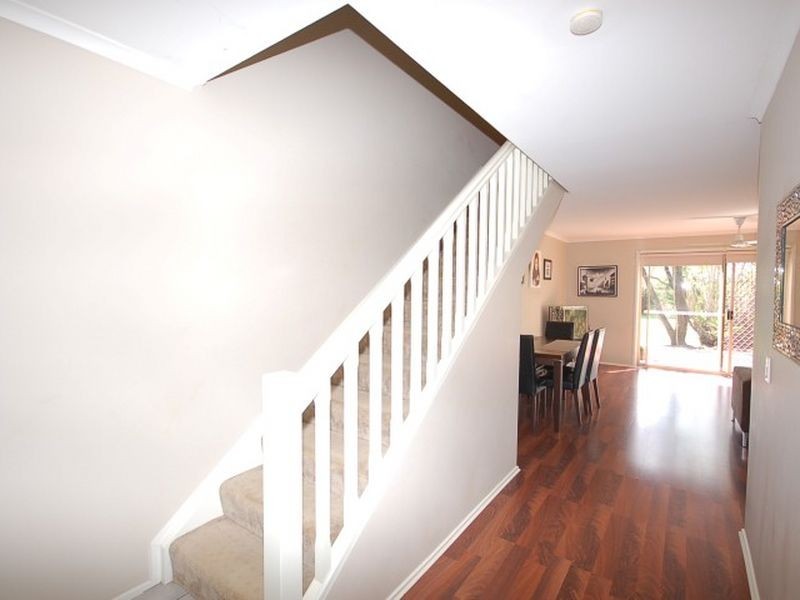 8/461 Pine Ridge Road, Runaway Bay QLD 4216