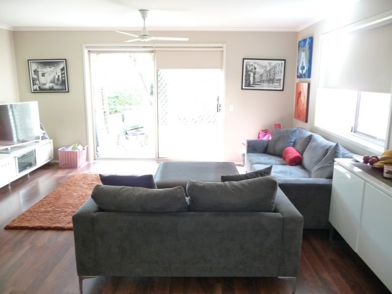 8/461 Pine Ridge Road, Runaway Bay QLD 4216