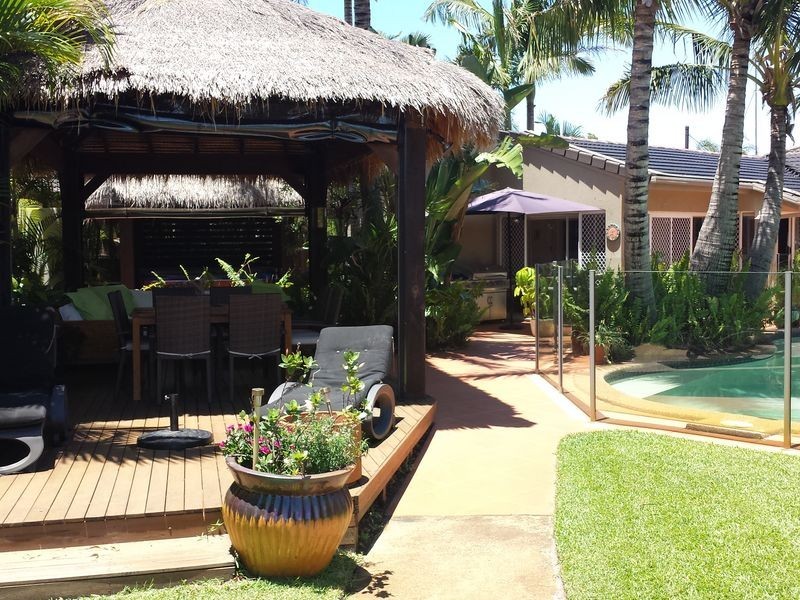 5 O’Grady Drive, Paradise Point QLD 4216