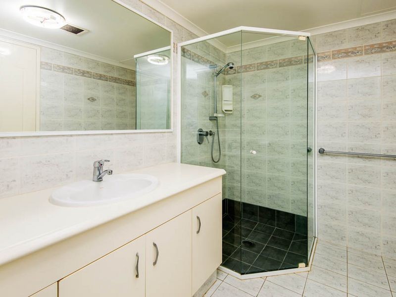 1/41a Broadwater Street, Runaway Bay QLD 4216