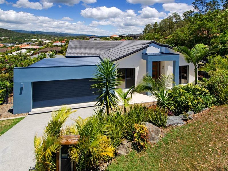 10 Cobbler Place, Pacific Pines QLD 4211