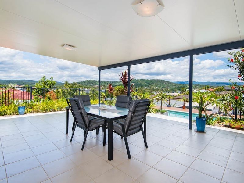 10 Cobbler Place, Pacific Pines QLD 4211