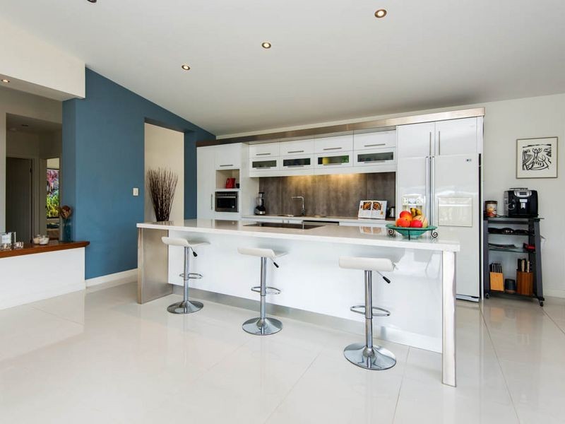 10 Cobbler Place, Pacific Pines QLD 4211