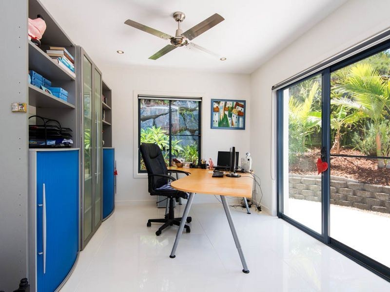 10 Cobbler Place, Pacific Pines QLD 4211