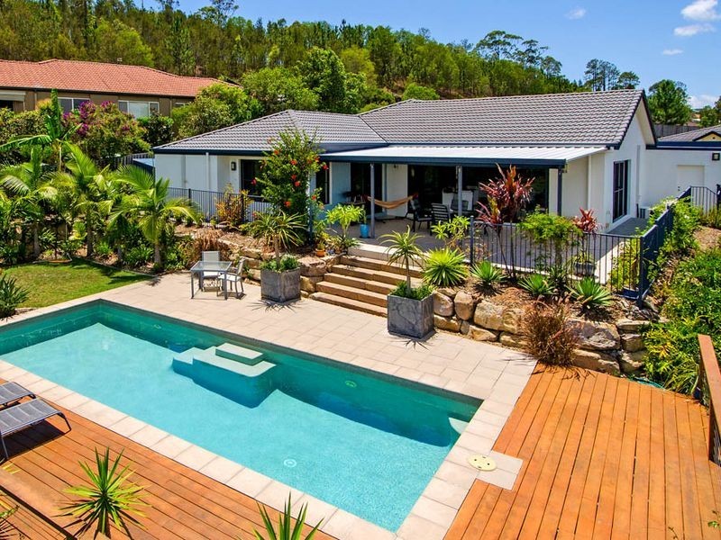 10 Cobbler Place, Pacific Pines QLD 4211