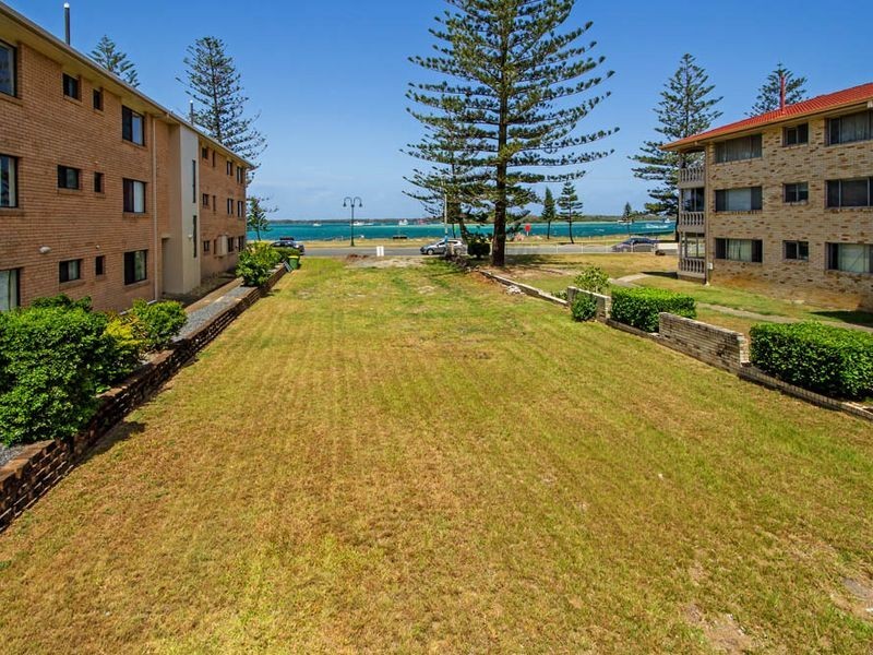 502 Marine Parade, Biggera Waters QLD 4216