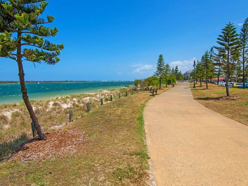 502 Marine Parade, Biggera Waters QLD 4216