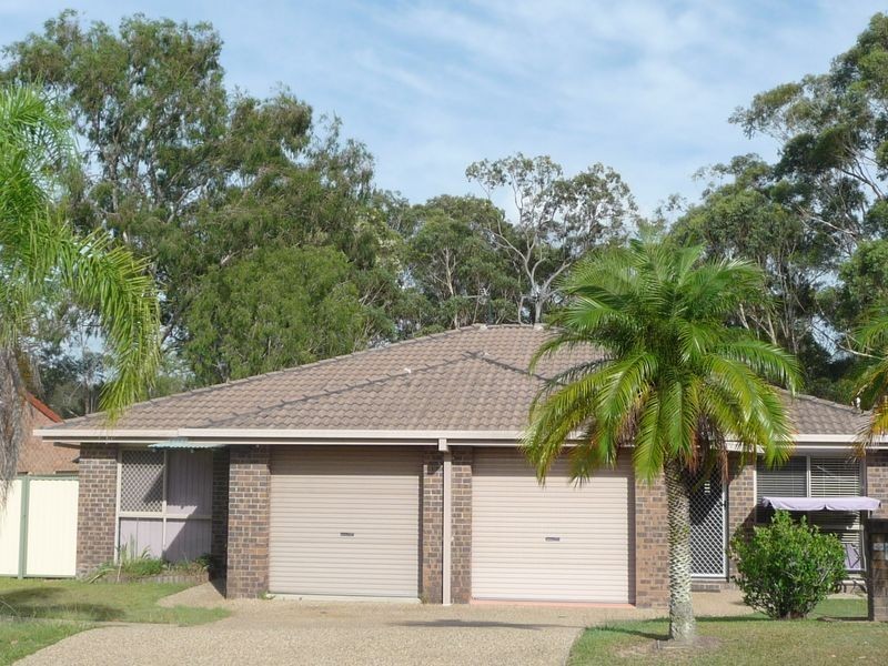 1/4 Nina Parade, Arundel QLD 4214
