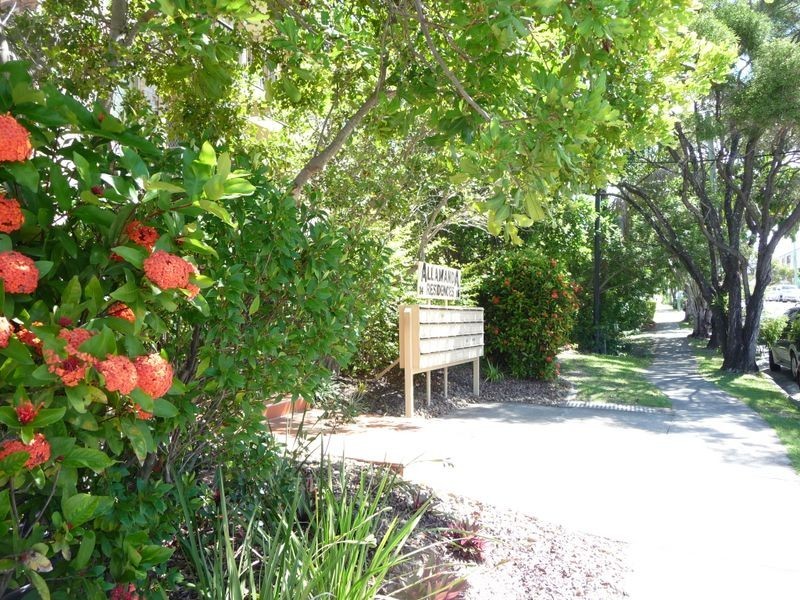 6/14 SPENDELOVE AVENUE, Southport QLD 4215