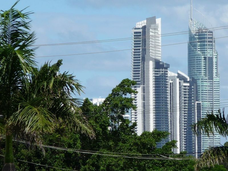 6/14 SPENDELOVE AVENUE, Southport QLD 4215