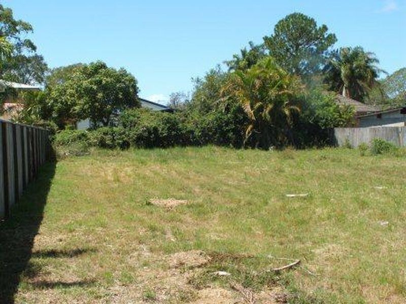 18 Crescent Avenue, Hope Island QLD 4212