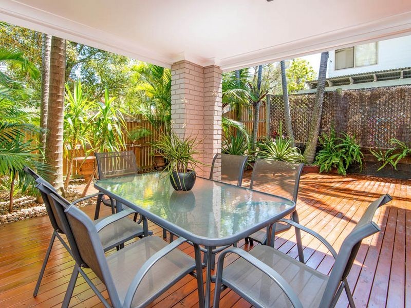 42/601 Pine Ridge Rd, Biggera Waters QLD 4216