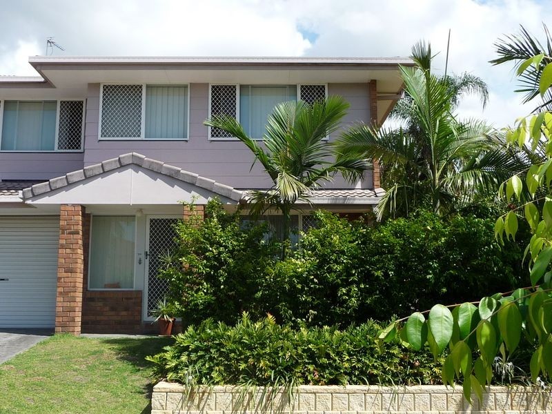 126/97 Edmund Rice Drive, Southport QLD 4215