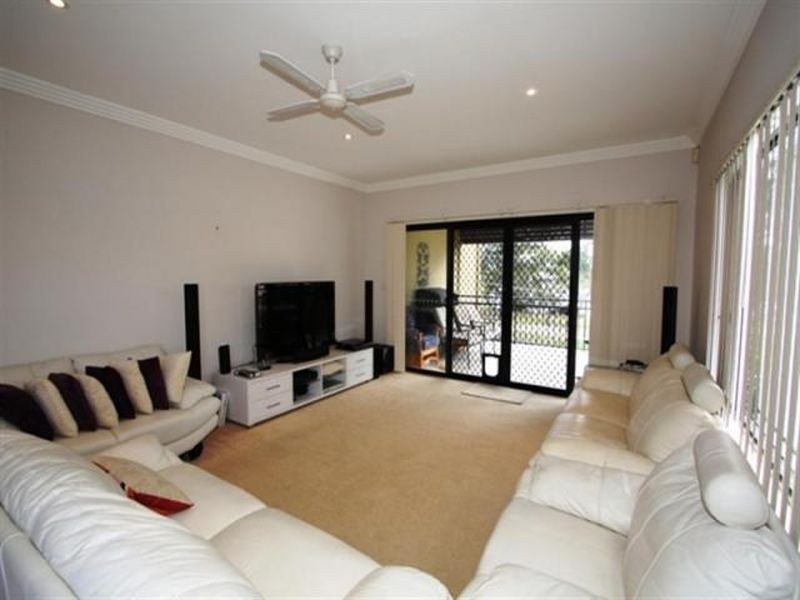 1/61 Paradise Parade, Paradise Point QLD 4216