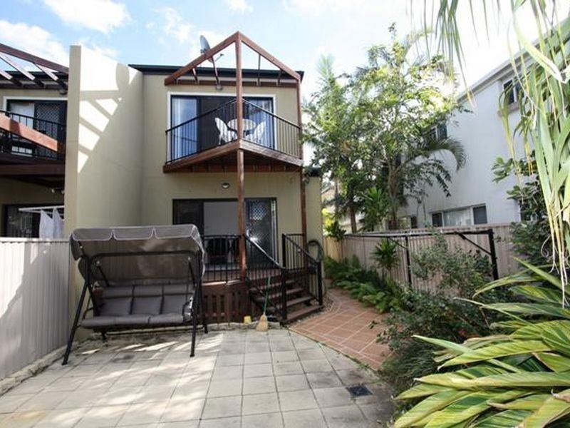 1/61 Paradise Parade, Paradise Point QLD 4216