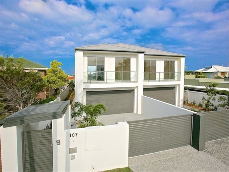 1/107 Bayview Street, Runaway Bay QLD 4216