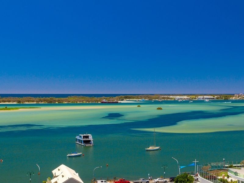 215/19 Imperial Parade, Labrador QLD 4215