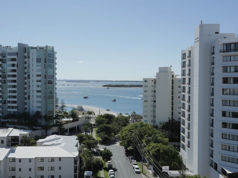 215/19 Imperial Parade, Labrador QLD 4215