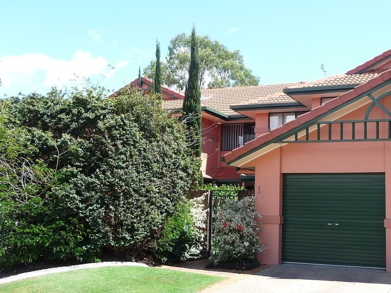 260/125 Hansford Rd, Coombabah QLD 4216