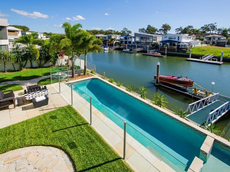 9 North Quay Drive, Biggera Waters QLD 4216