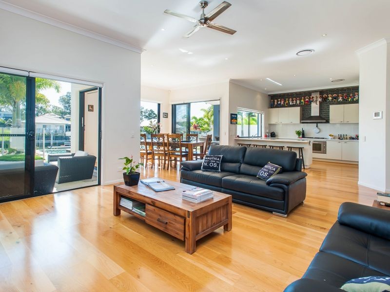 9 North Quay Drive, Biggera Waters QLD 4216