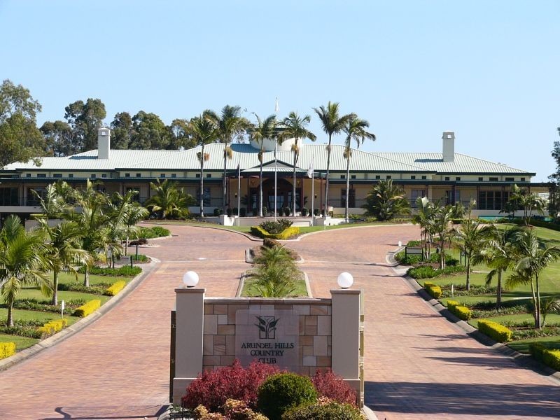 6/76 Chichester Drive, Arundel QLD 4214